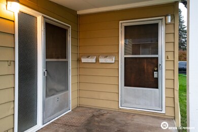 6_EntranceExterior