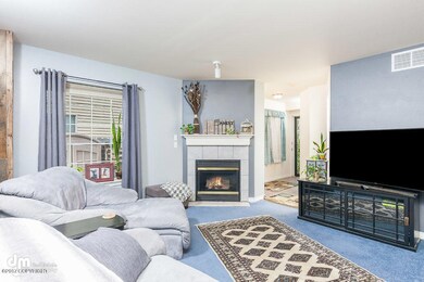 Living Room 20170627-DW-9261-SMALL