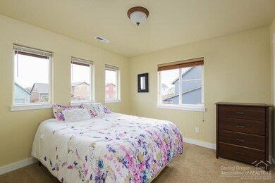 1461 NW 18th St, Redmond, OR 97756 - photo 7