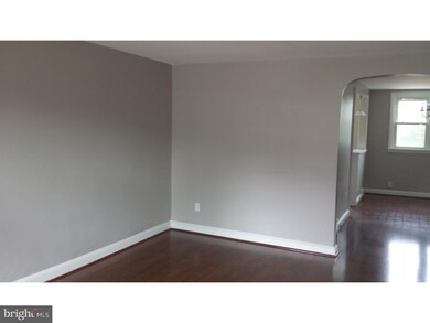 291 N Oak Ave, Clifton Heights, PA 19018 - photo 2