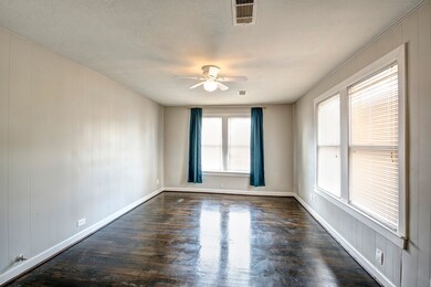 1135 Woodland St unit A, Houston, TX 77009 - photo 4
