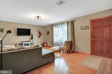 2924 Adams Dr, Chambersburg, PA 17201 - photo 7