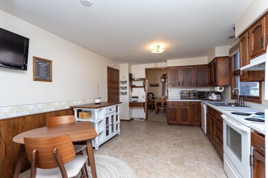 1738 W 6th St, Red Wing, MN 55066 - photo 6