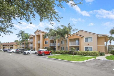 291 SW Palm Dr unit 202, Port Saint Lucie, FL 34986 - photo 2