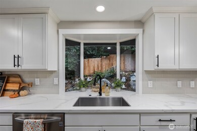 2330 34th St SE, Puyallup, WA 98374 - photo 7