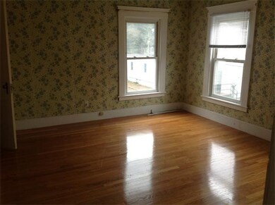 9 Bennett St unit Front, Woburn, MA 01801 - photo 2