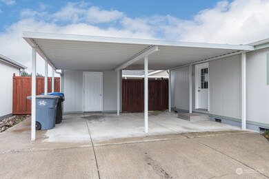 20221 76th Avenue Ct E unit 12, Spanaway, WA 98387 - photo 2