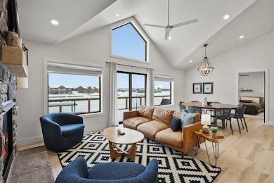 N8620 N Log Cabin Ct, New Lisbon, WI 53950 - photo 2