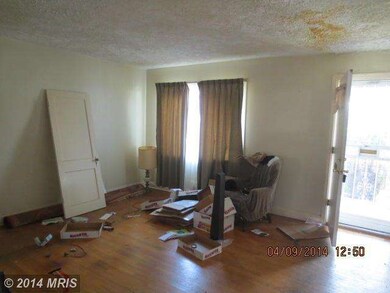 113 N Edgewood St, Baltimore, MD 21229 - photo 3