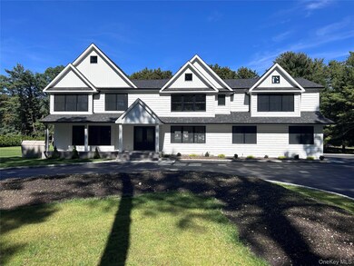 158 Landing Meadow Rd, Smithtown, NY 11787 - photo 2