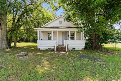 114 Henry McGill St, Marion, SC 29571 - photo 2