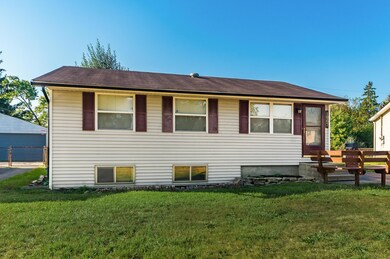 N Brimfield 075-2