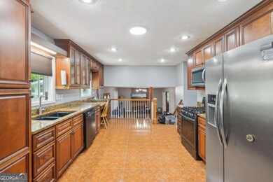 2201 Colonial Oak Way, Stone Mountain, GA 30087 - photo 7