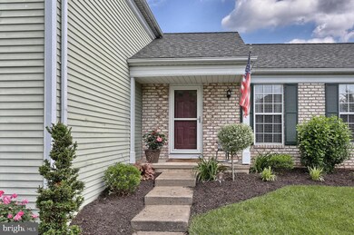 229 Lamp Post Ln, Hershey, PA 17033 - photo 3