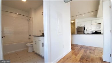 226 Church St unit 415, Philadelphia, PA 19106 - photo 6