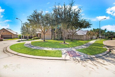 Corner cul-de-sac lot.  No thru traffic!