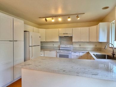 2111 Kelikoli St unit 9, Lihue, HI 96766 - photo 4