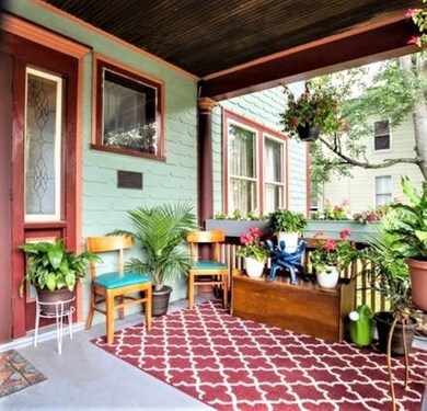 76 Florida St, Springfield, MA 01109 - photo 2