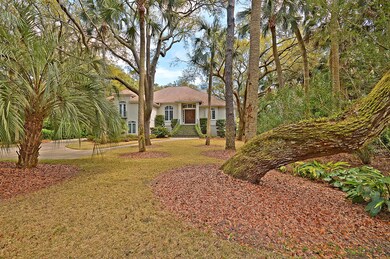 2733 Front house:oaks