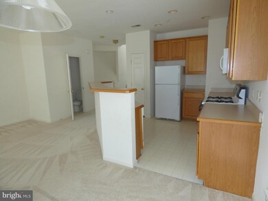 21012 Sojourn Ct, Germantown, MD 20876 - photo 5