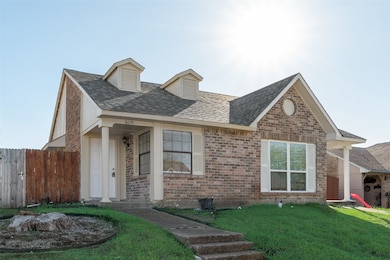 6015 Mcafee Dr, the Colony, TX 75056 - photo 2