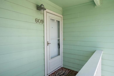 609 Lauderdale Dr, Rockport, TX 78382 - photo 2