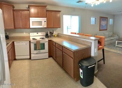 KITCHEN WITH LOTS OF COUNTERS