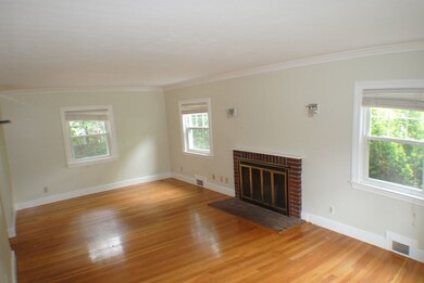 157 Day St, Auburndale, MA 02466 - photo 4