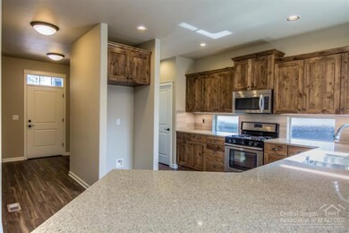 60395 SE Hedgewood Ln, Bend, OR 97702 - photo 7