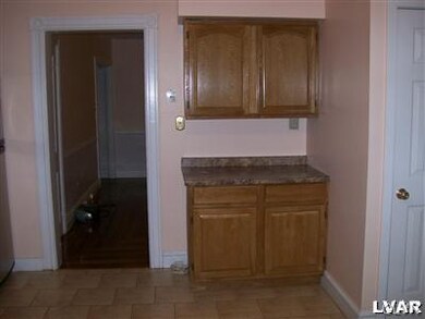 740 N 9th St, Allentown, PA 18102 - photo 3