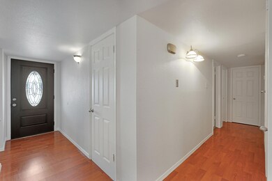 10108 Chinaberry Dr, El Paso, TX 79925 - photo 3