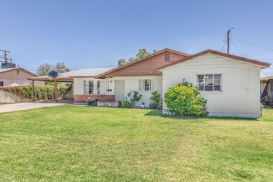1517 W 7th St Mesa AZ 85201-large-002-2-