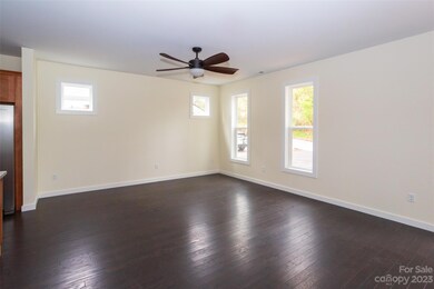 422 London Rd, Asheville, NC 28803 - photo 5