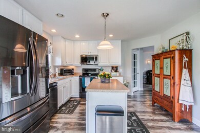 107 Red Wing Ct, Bechtelsville, PA 19505 - photo 4