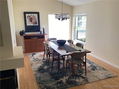 Dining room.