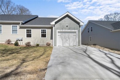 9 Hilltop Ave, West Warwick, RI 02893 - photo 3