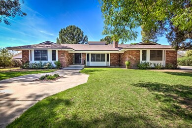 1738 S Los Alamos-4