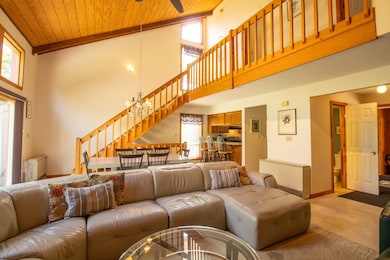 5 Autumn Ave unit 7, Lincoln, NH 03251 - photo 2