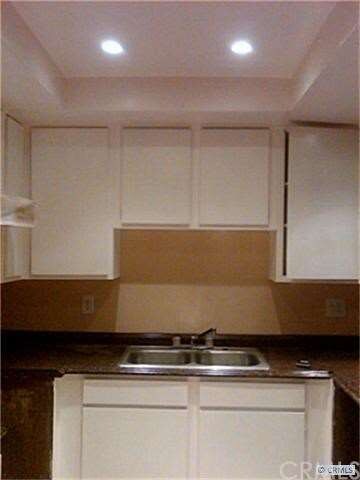 12216 Carnation Ln unit D, Moreno Valley, CA 92557 - photo 2