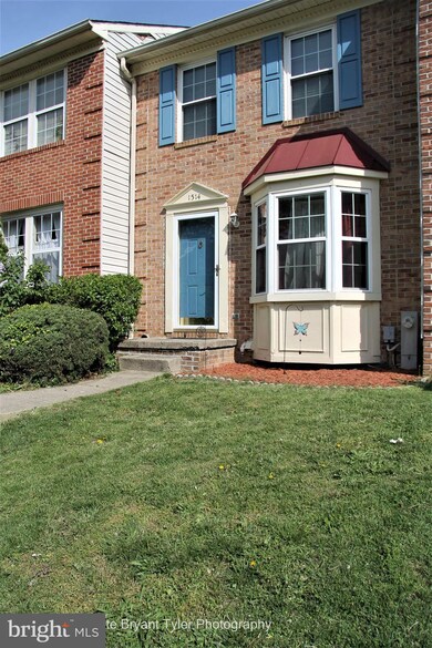 1514 Saint Christopher Ct, Edgewood, MD 21040 - photo 2