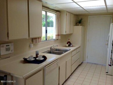 18203 N Conestoga Dr, Sun City, AZ 85373 - photo 7