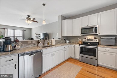 626 Trout Run Ct, Odenton, MD 21113 - photo 3