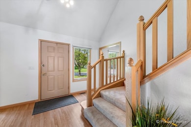 610 Lund Ln, Batavia, IL 60510 - photo 5