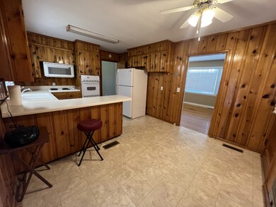 107 Burrum Dr, Shelbyville, TN 37160 - photo 6