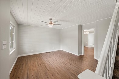 408 Emerson St, Vandergrift, PA 15690 - photo 3