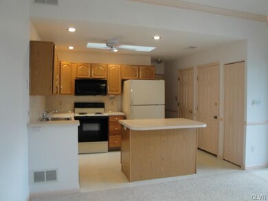 5798 Burning Tree Ln, Macungie, PA 18062 - photo 6