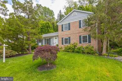 6837 Lamp Post Ln, Alexandria, VA 22306 - photo 2