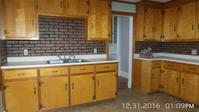 17 Union St unit 1, Haverhill, MA 01830 - photo 6