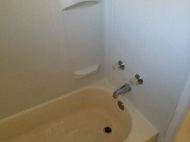 4913 Bostic St, Houston, TX 77016 - photo 3