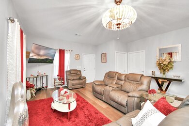 10446 Wicklowe St, Houston, TX 77016 - photo 4